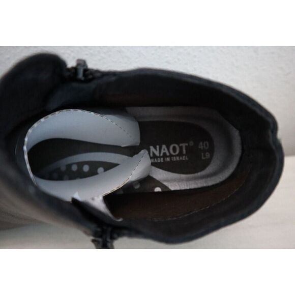 Naot Women's Sz 40 US 9 Water Resistant Black Leather Helm Ankle Booties - Picture 6 of 13